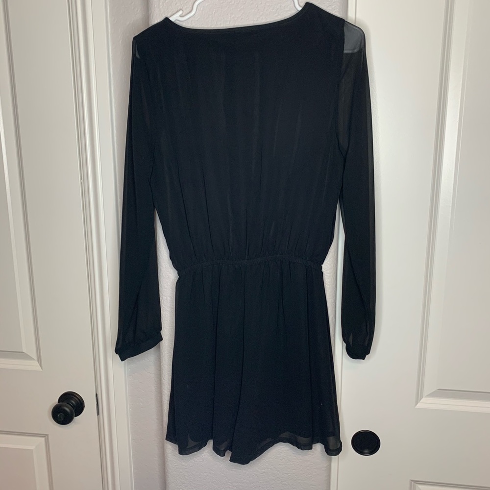 Express Sheer Romper - Picture 5 of 6